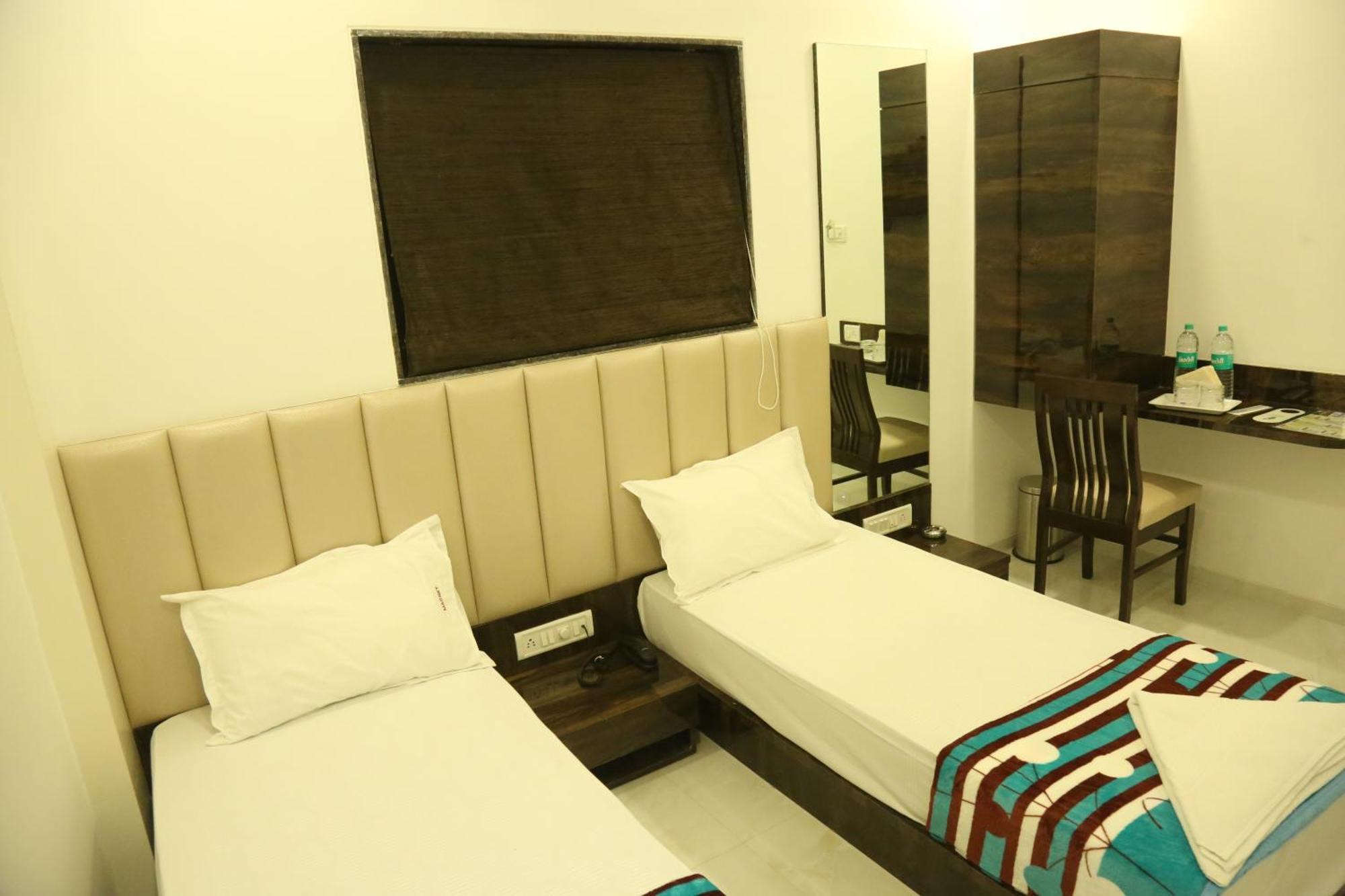 Hotel Magnum Airport T-2 Mumbai Dış mekan fotoğraf