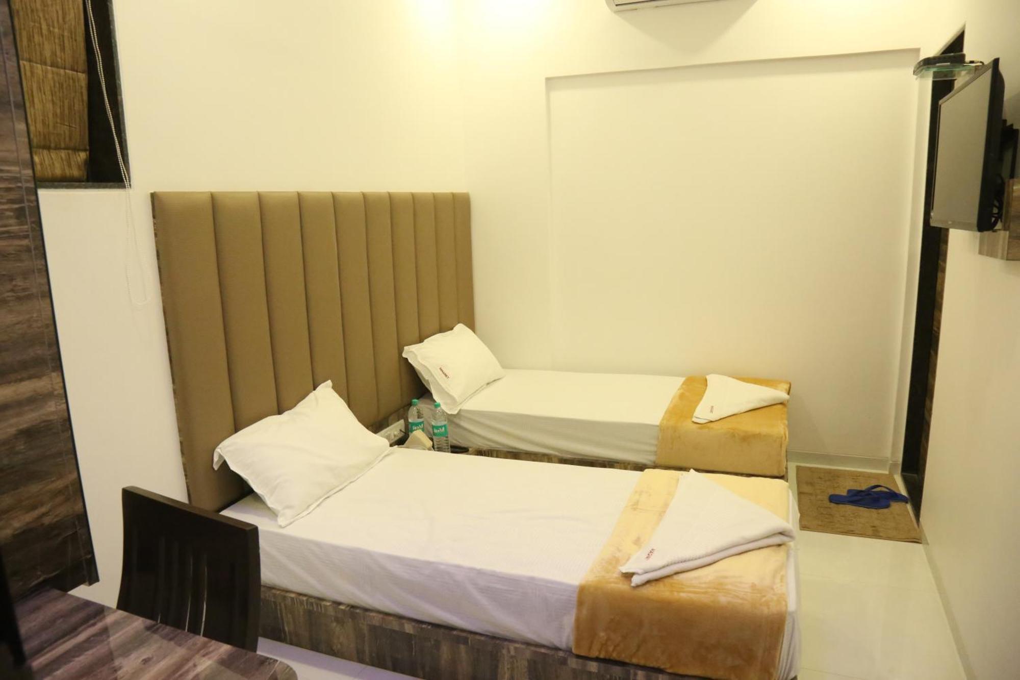 Hotel Magnum Airport T-2 Mumbai Dış mekan fotoğraf