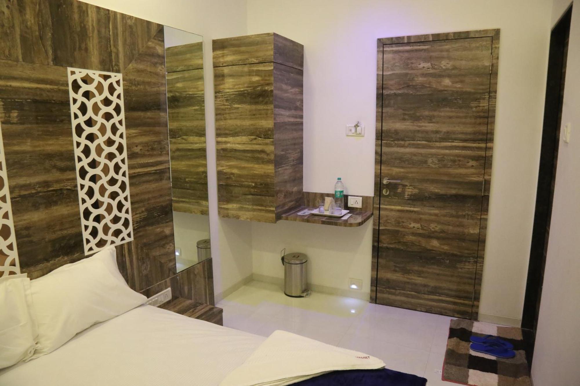 Hotel Magnum Airport T-2 Mumbai Dış mekan fotoğraf