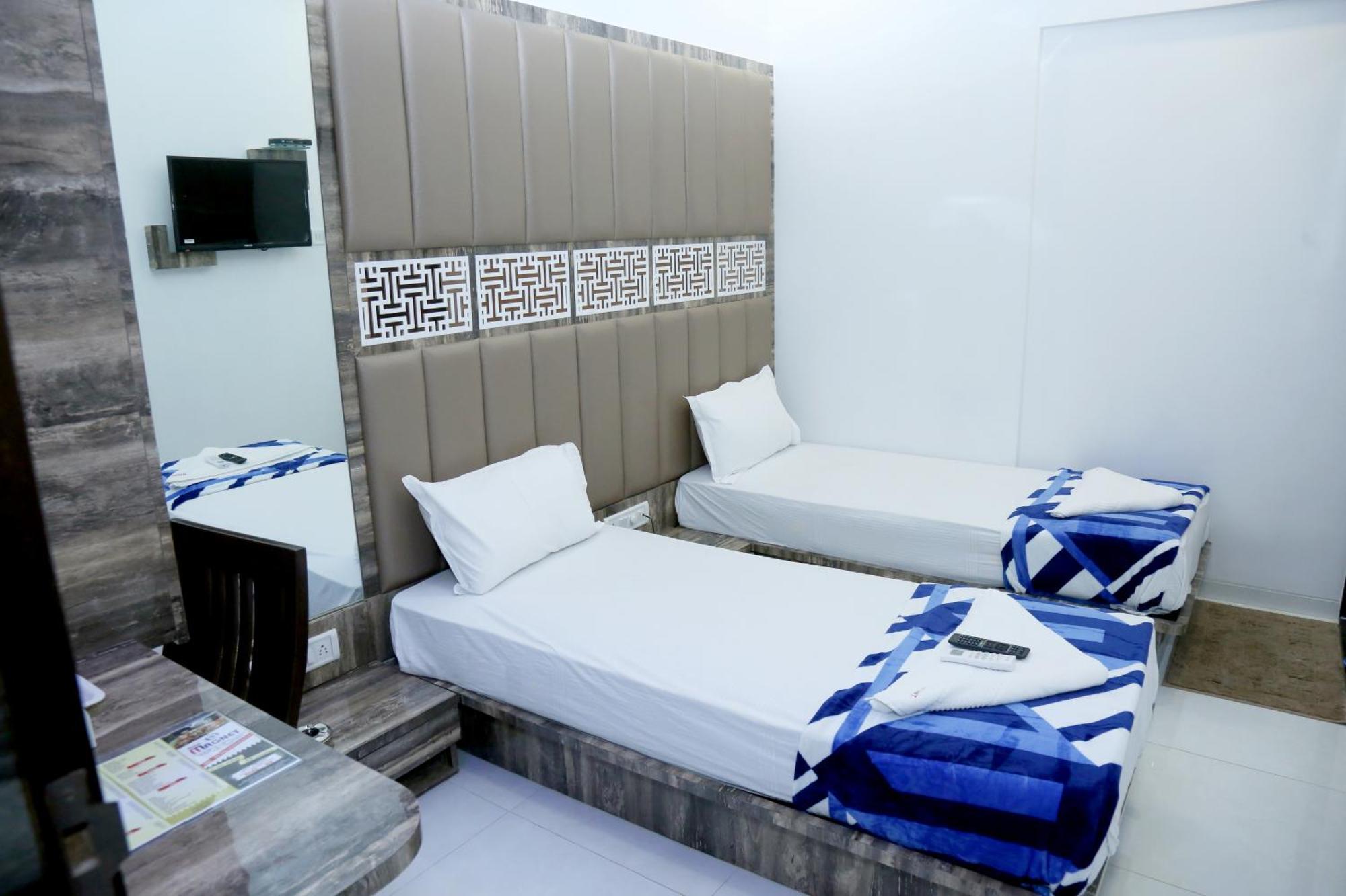 Hotel Magnum Airport T-2 Mumbai Dış mekan fotoğraf