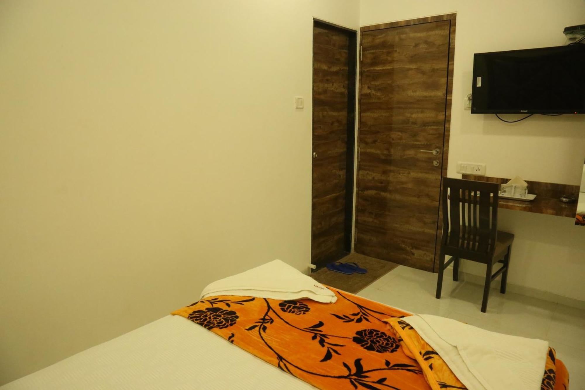 Hotel Magnum Airport T-2 Mumbai Dış mekan fotoğraf