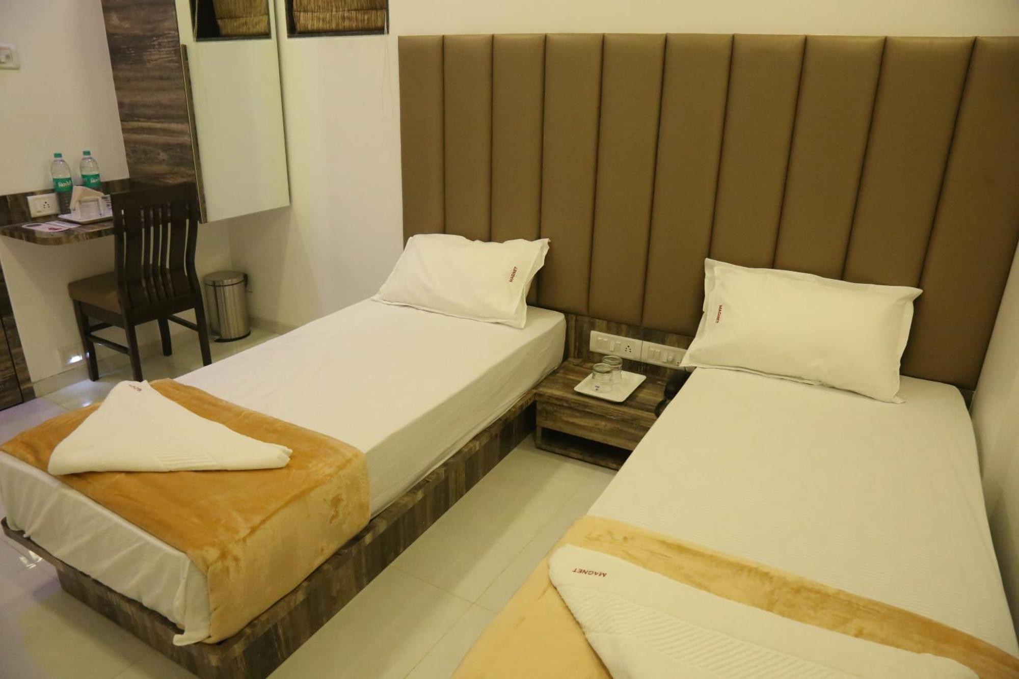 Hotel Magnum Airport T-2 Mumbai Dış mekan fotoğraf