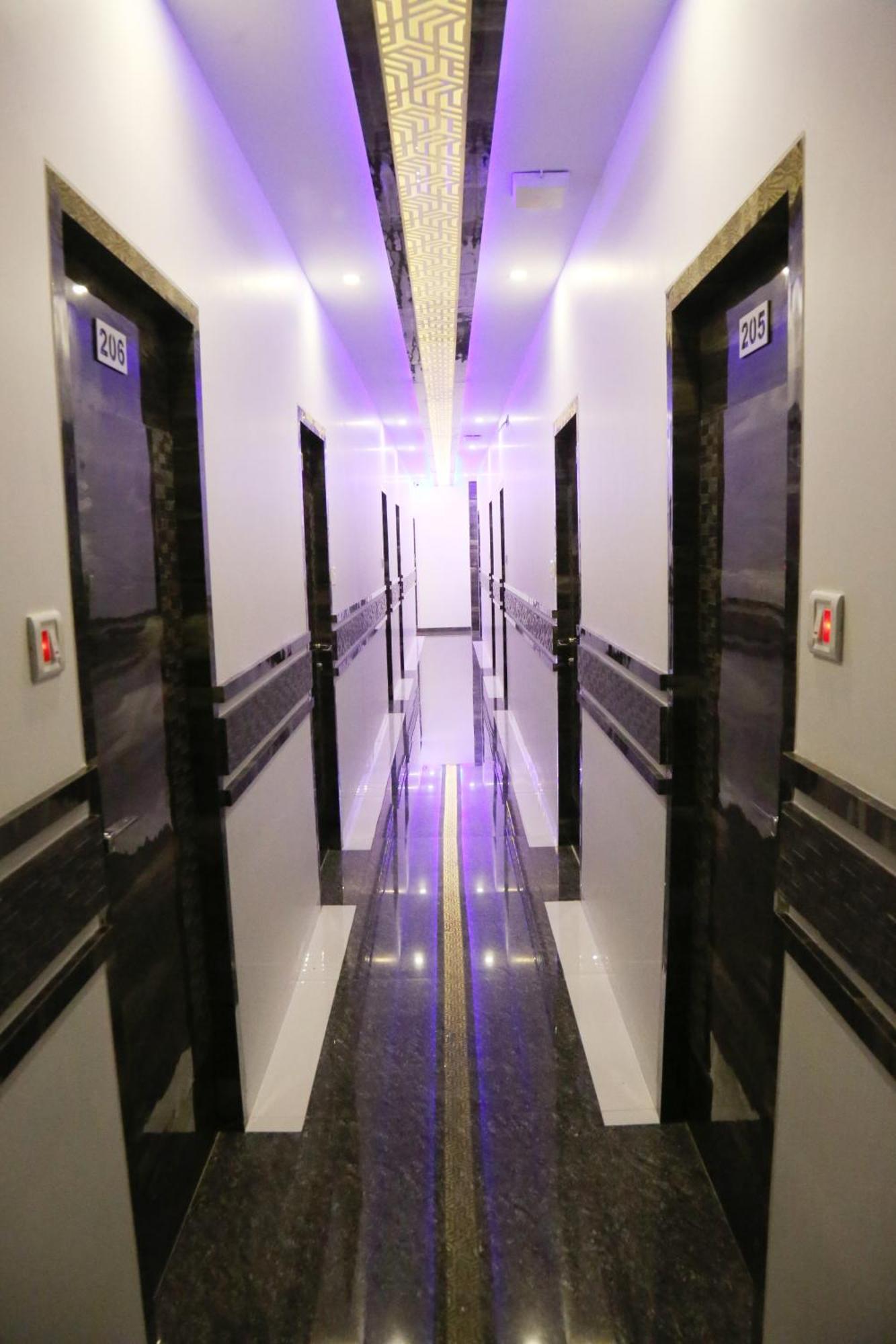 Hotel Magnum Airport T-2 Mumbai Dış mekan fotoğraf